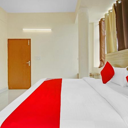 Oyo Flagship 80772 Hotel The Grand Rdc Ghaziabad Ngoại thất bức ảnh