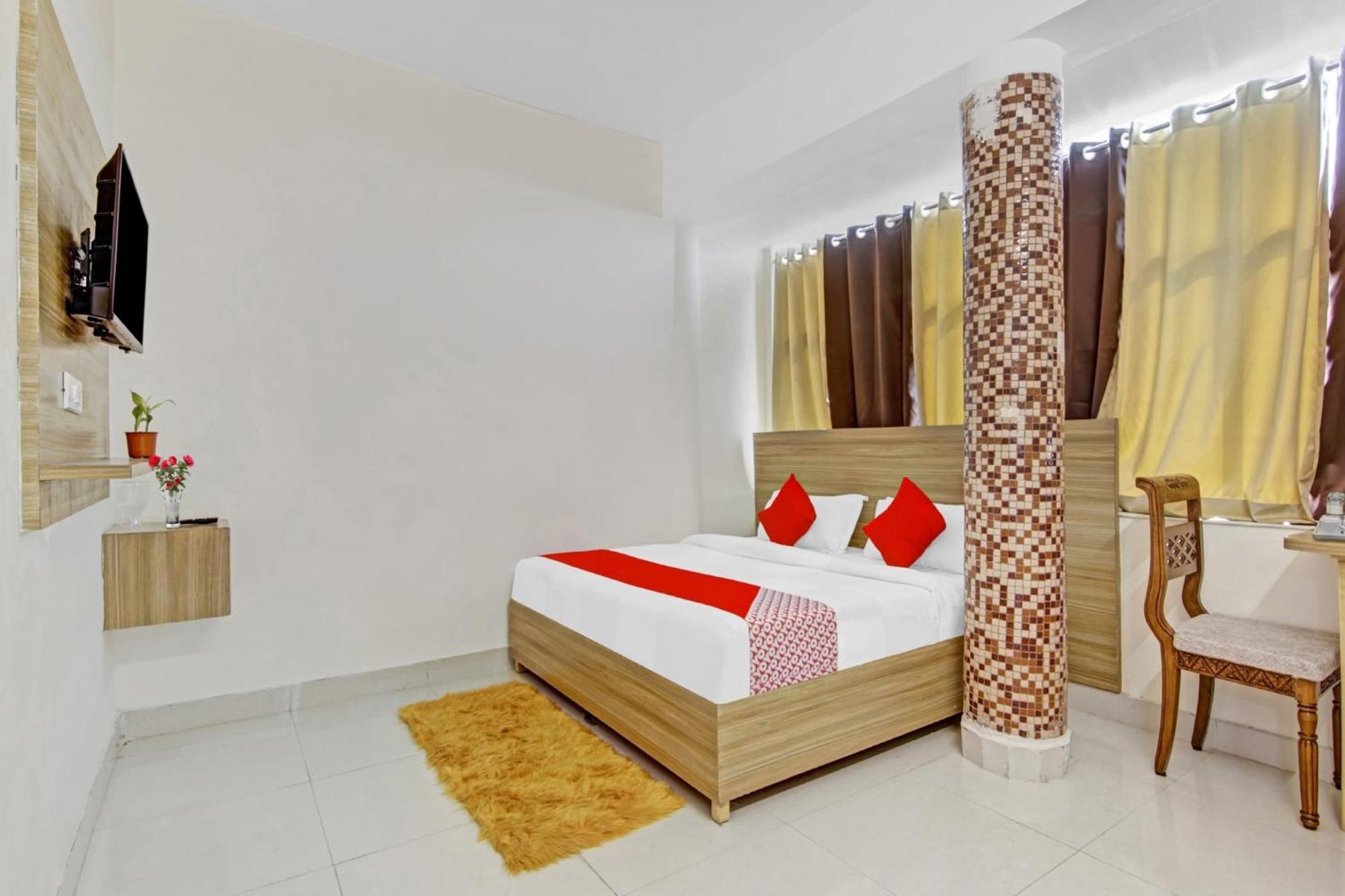 Oyo Flagship 80772 Hotel The Grand Rdc Ghaziabad Ngoại thất bức ảnh